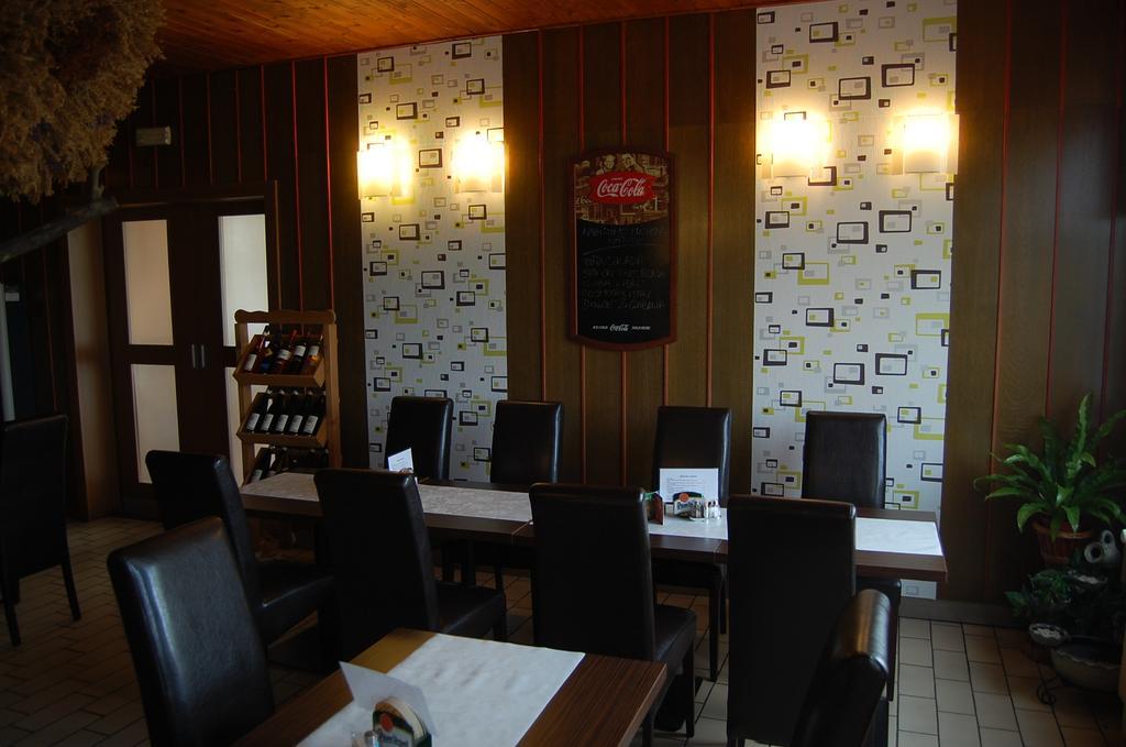 Hotel Vrchovina Podomi Ngoại thất bức ảnh