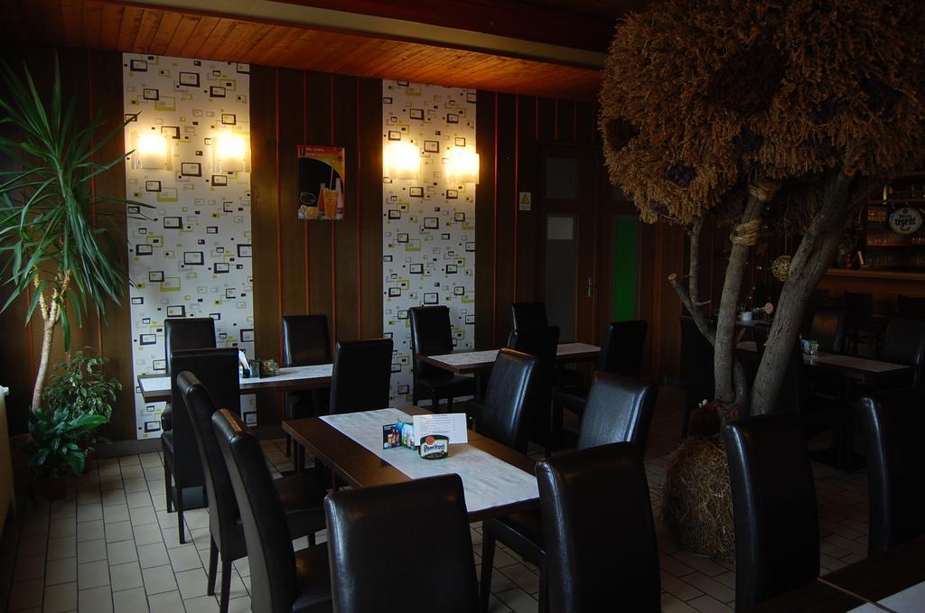 Hotel Vrchovina Podomi Ngoại thất bức ảnh