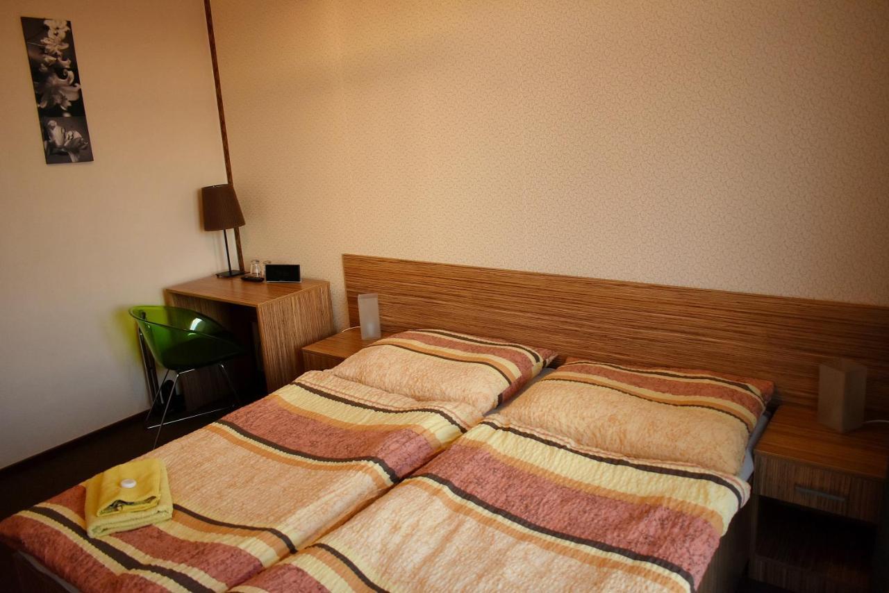 Hotel Vrchovina Podomi Ngoại thất bức ảnh