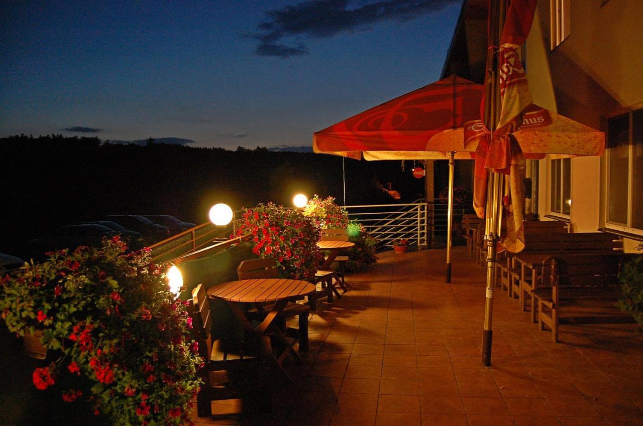 Hotel Vrchovina Podomi Ngoại thất bức ảnh