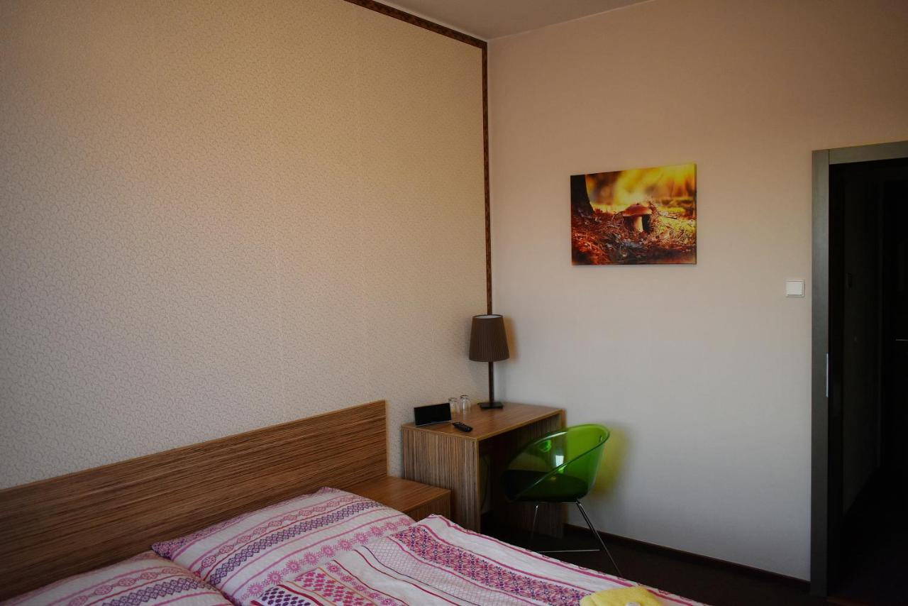 Hotel Vrchovina Podomi Ngoại thất bức ảnh