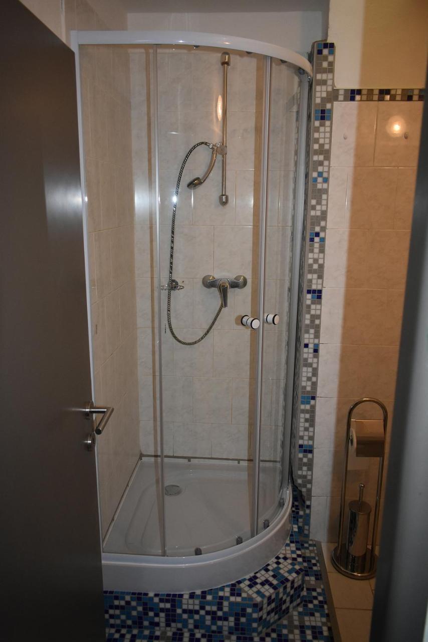 Hotel Vrchovina Podomi Ngoại thất bức ảnh